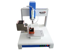 招工難，就招自動(dòng)螺絲機(jī)